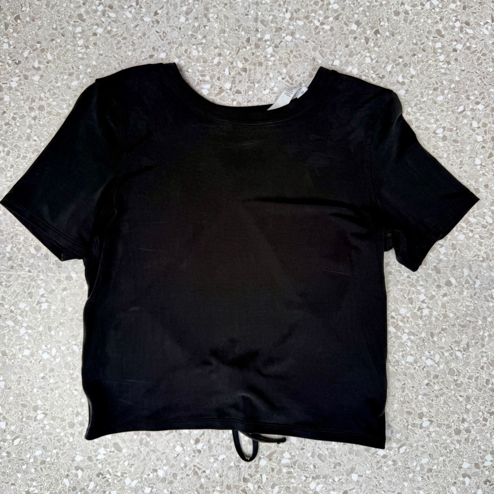 Lululemon Open Back T-Shirt Size 4